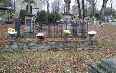 Wierni lipińskiej parafii w Środę Popielcową nie żałowali grosza na stary cmentarz